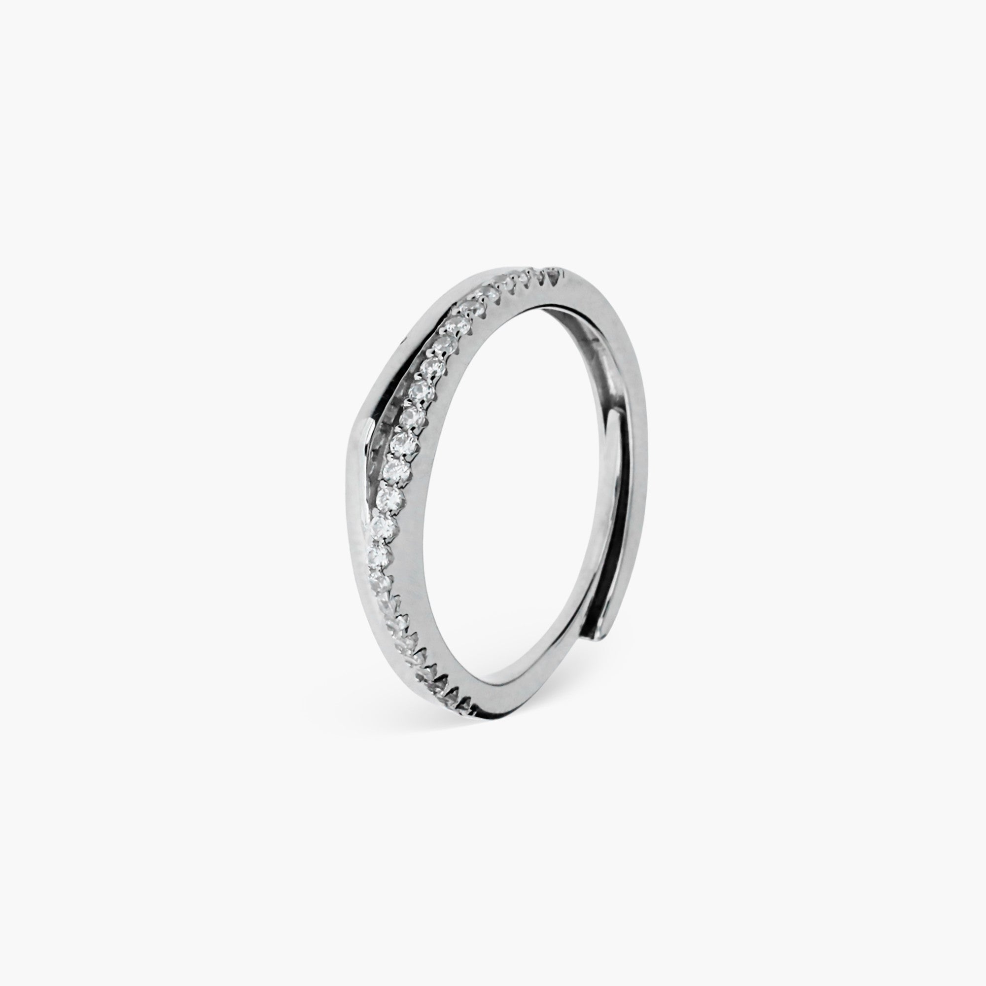ELEGANT SILVER STACKABLE RING WITH SPARKLING ZIRCON