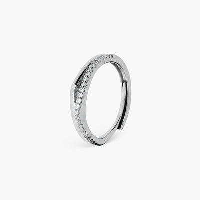 ELEGANT SILVER STACKABLE RING WITH SPARKLING ZIRCON