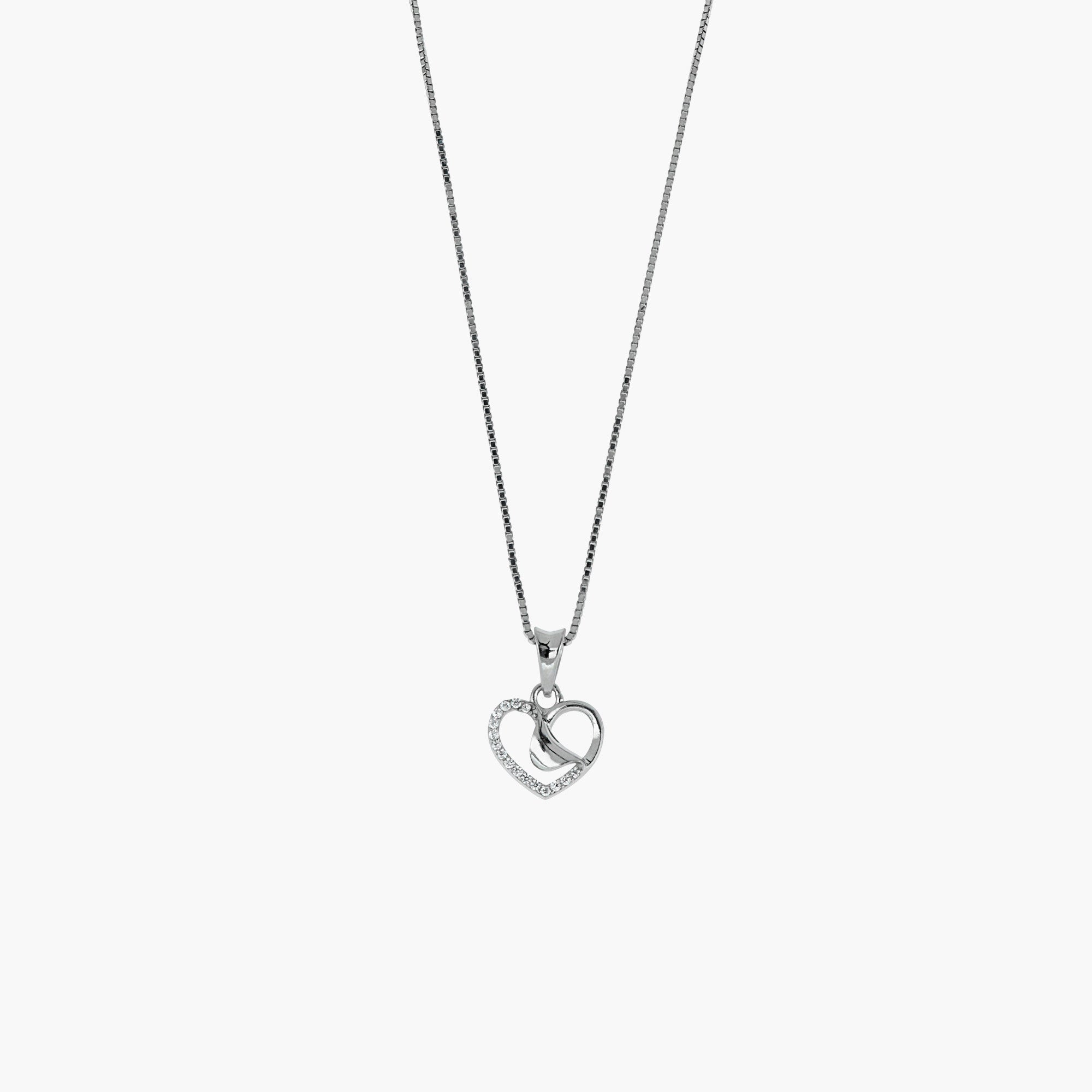 RADIANT ADORE ME HEART NECKLESS