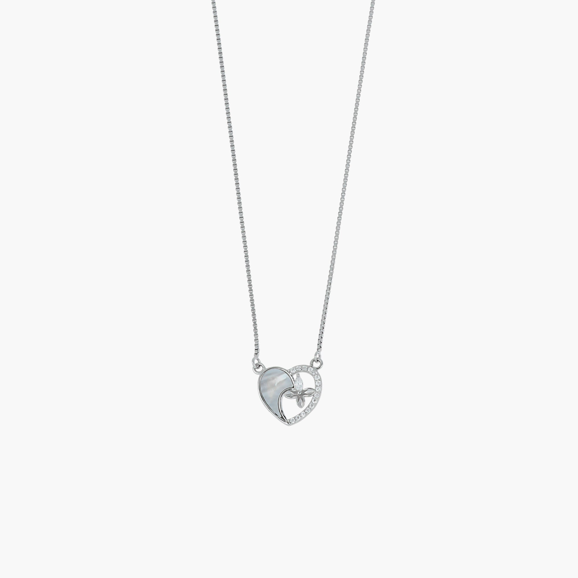 WOMEN'S SILVER HEART NECKLACE WITH ZERCONIA ACCENT