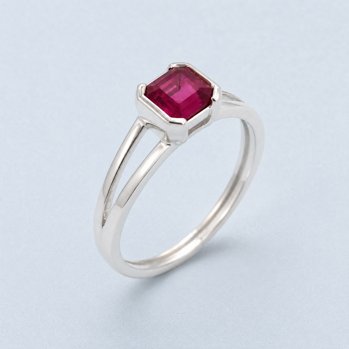 Red Square Split Band Ring in 925 sterling silver, angled view