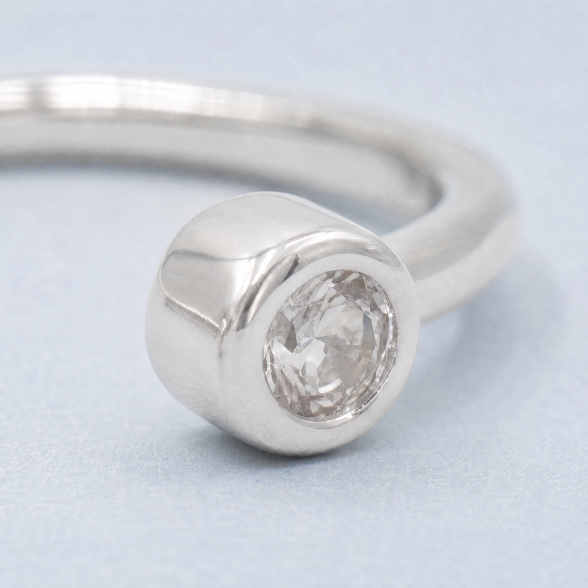 Twin Stone Open Ring in 925 sterling silver, close-up of a stone
