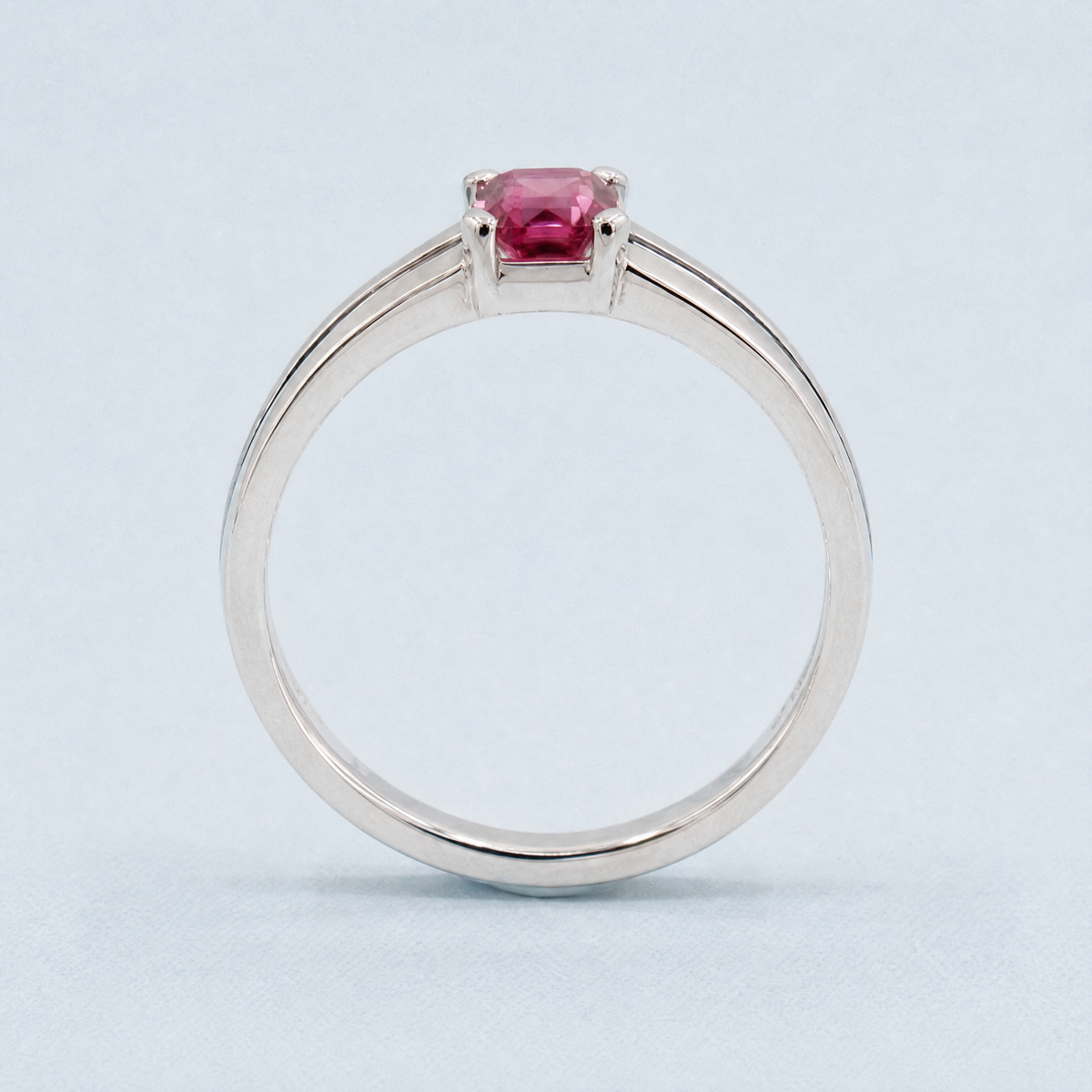 Black Line Pink Solitaire Ring in 925 sterling silver, upright view