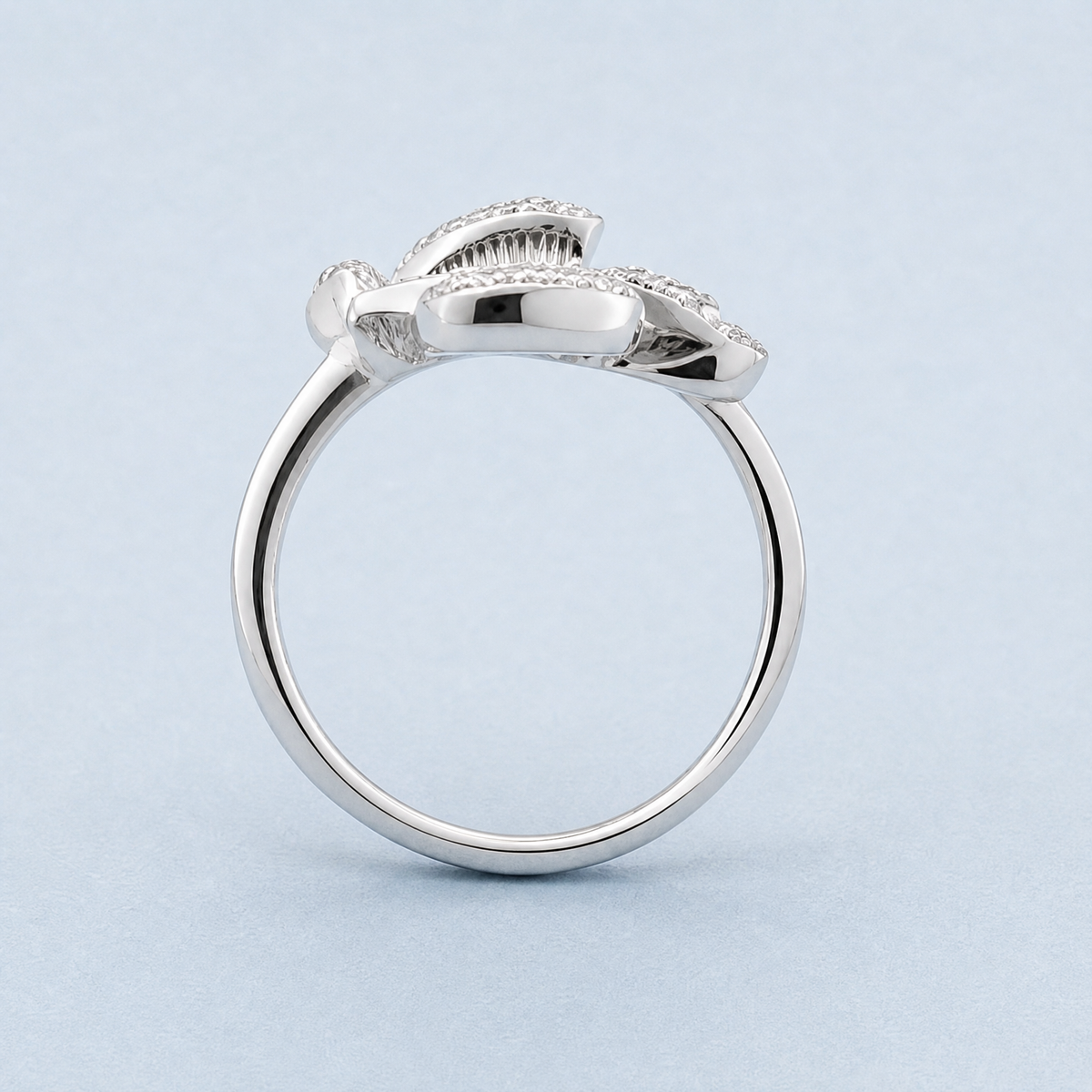 Leaf Cluster Pavé Ring in 925 sterling silver, upright view