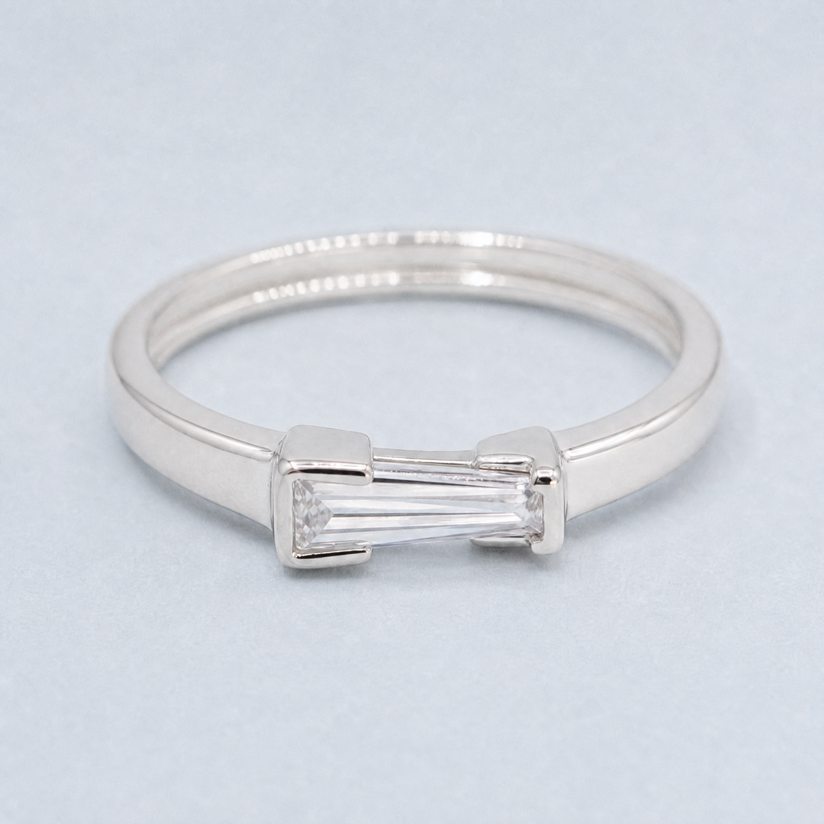Tapered Baguette Bar Ring in 925 sterling silver, front view