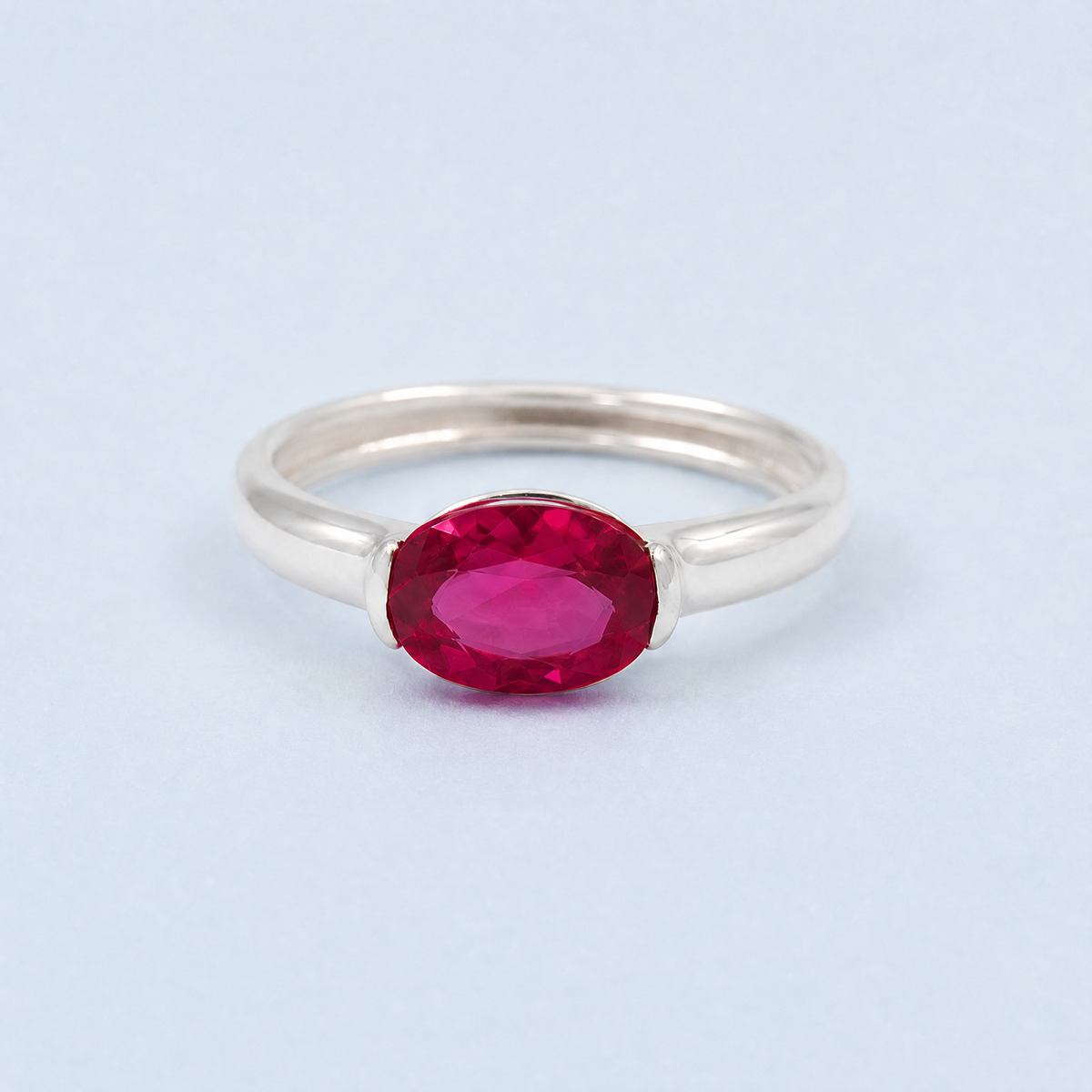East West Oval Pink Ring in 925 sterling silver, front view