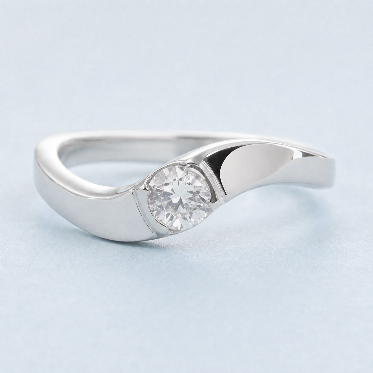 Wave Band Clear Solitaire Ring in 925 sterling silver, front view