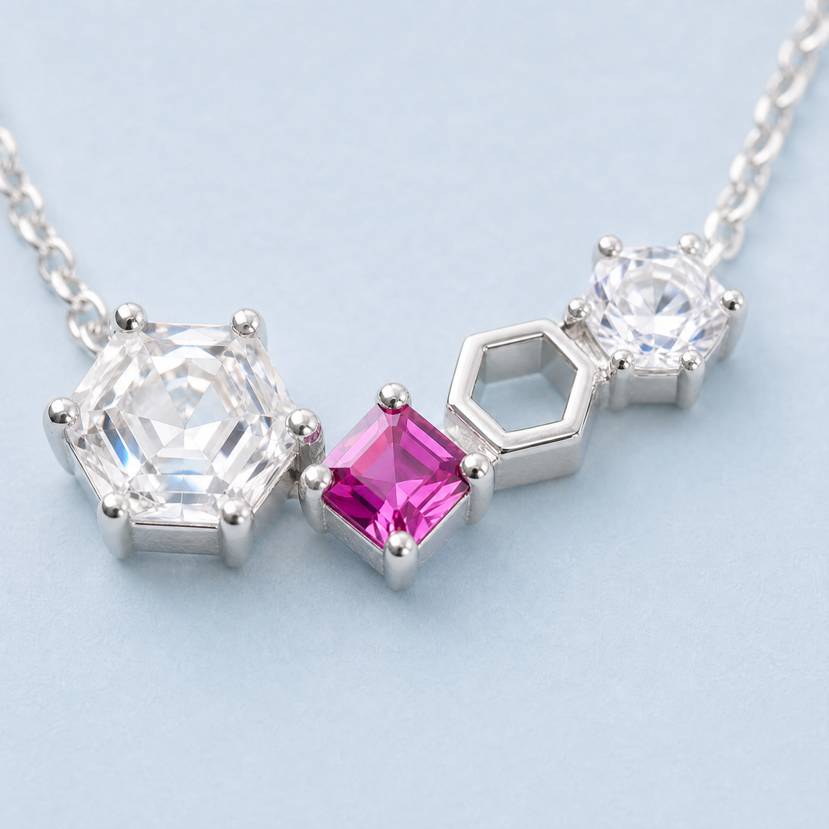 Hexagon Trio Bar Necklace in 925 sterling silver, close-up of the pendant